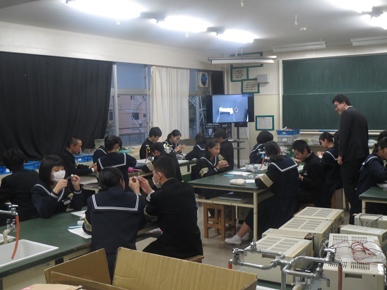 １１月９日（金）　２学期授業参観・保護者懇談会がありました1
